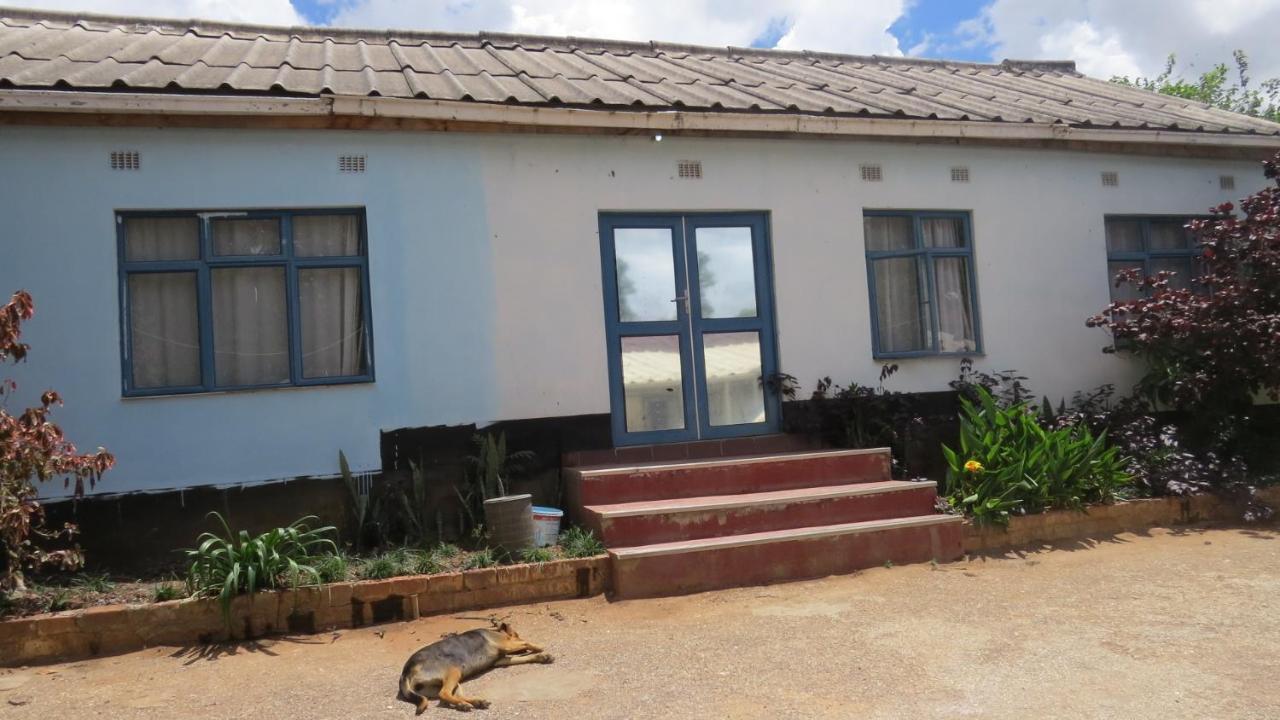 Fish Eagle Backpackers Hostel Lusaka Ngoại thất bức ảnh