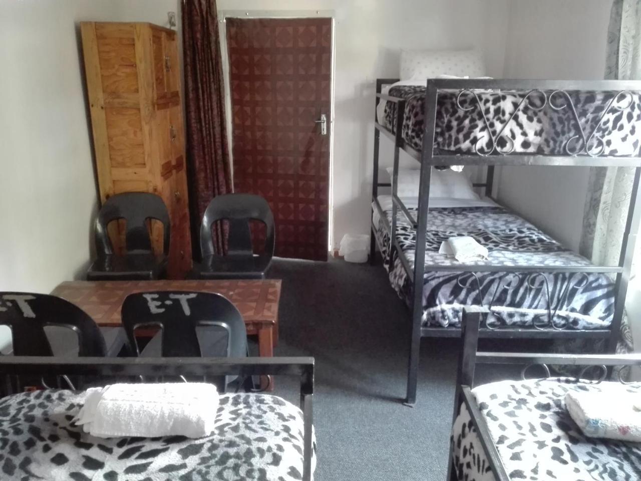Fish Eagle Backpackers Hostel Lusaka Ngoại thất bức ảnh